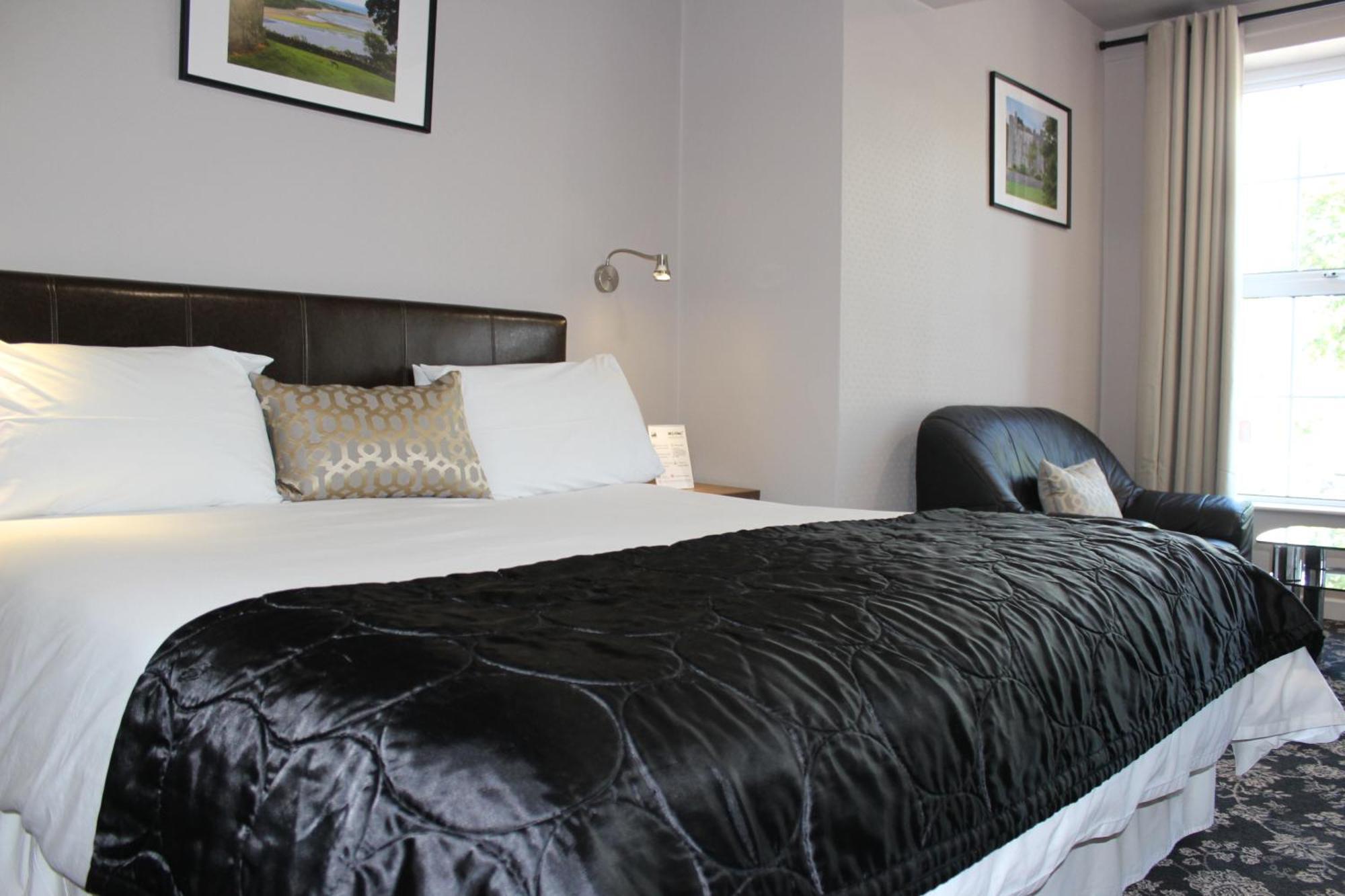 Kings Inn Castlewellan Exterior foto