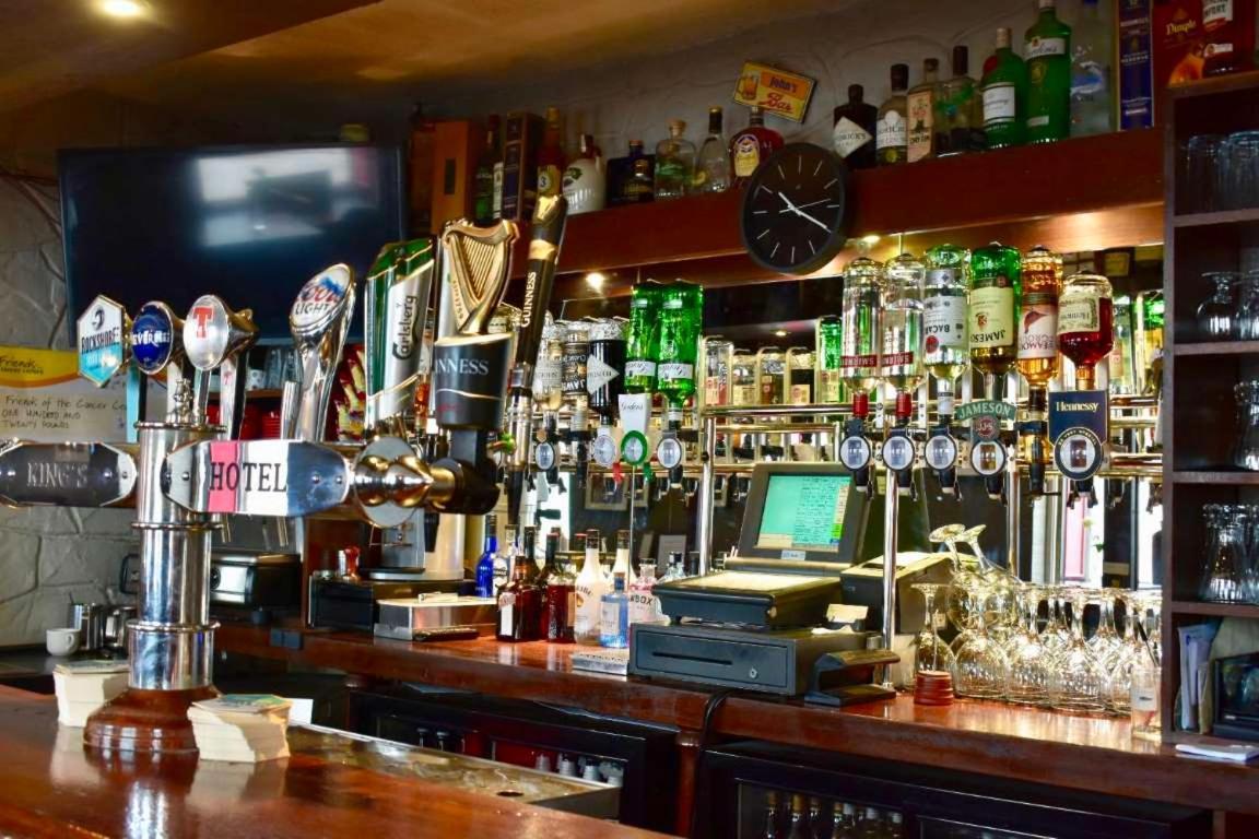 Kings Inn Castlewellan Exterior foto